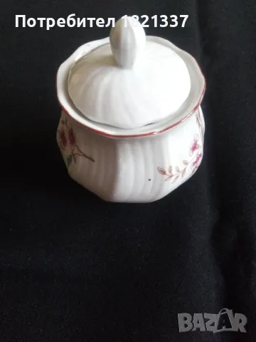Порцеланова захарница , снимка 11 - Сервизи - 47987640