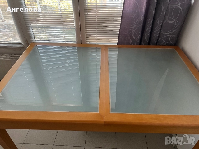 Трапезна маса