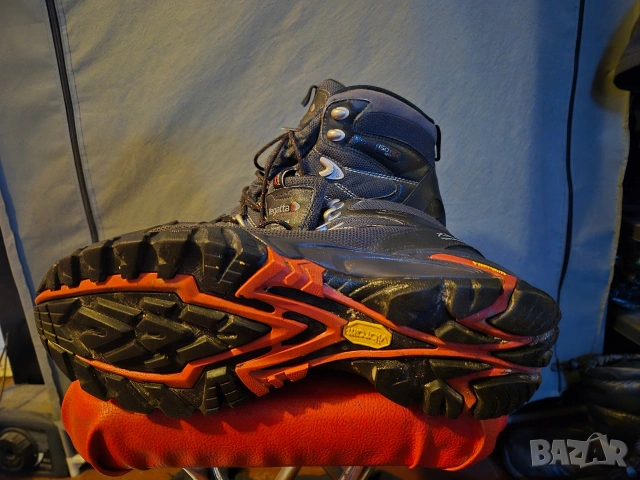 Regatta-waterproof-оригинални туристически-номер44, снимка 4 - Маратонки - 54097486