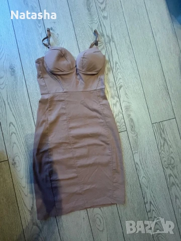 Рокля по тялото, снимка 4 - Рокли - 50786429