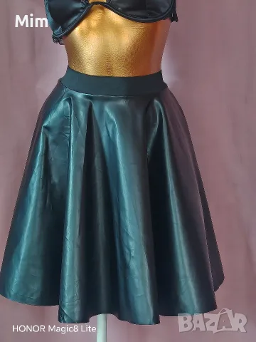XL/2XL Черна кожена,къса пола , снимка 2 - Поли - 56240951