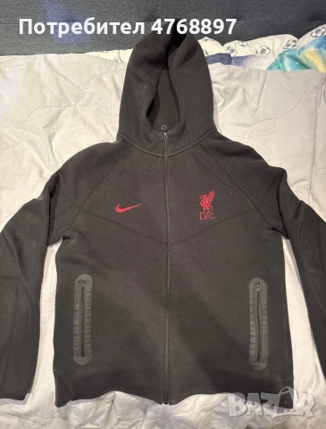 Nike tech liverpool