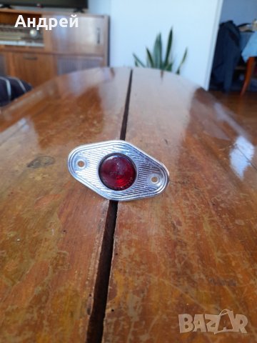 Стар автомобилен плафон за врата