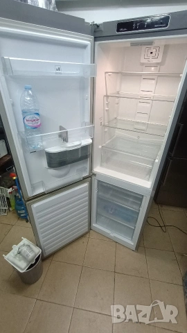 Хладилник с фризер Whirlpool No Ftost, снимка 6 - Хладилници - 54202021
