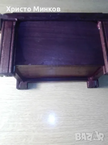 Продавам дървена кутия, тип скрин, снимка 4 - Декорация за дома - 49559702