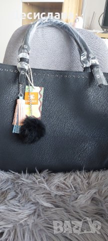 Черна дамска чанта от еко кожа 