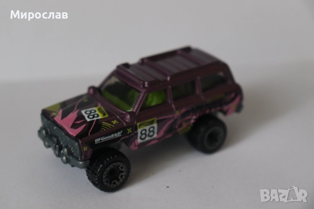 1/64 HOT WHEELS JEEP WAGONEER КОЛИЧКА МОДЕЛ, снимка 6 - Колекции - 52919449