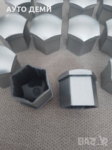 Качествени светло сив мат 19 ММ отвор капачки за болт на джанта на автомобил кола джип камион, снимка 4 - Аксесоари и консумативи - 40438348