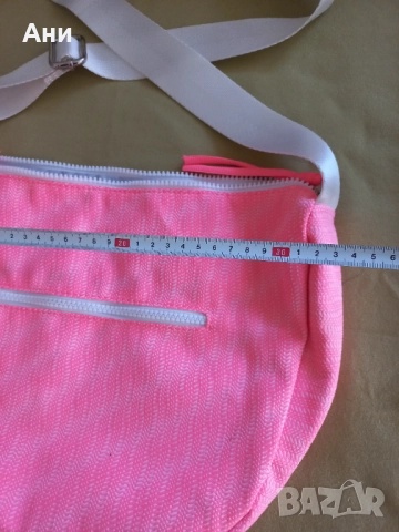 Дамска чанта , снимка 5 - Чанти - 52855729