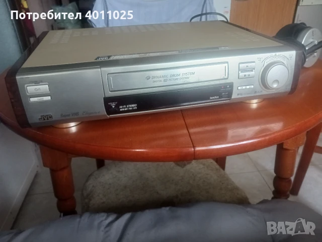 Топ video  JVC HR-S9400E  HiFi HighEnd S-VHS + слушалки JVC, снимка 3 - Приемници и антени - 50847962