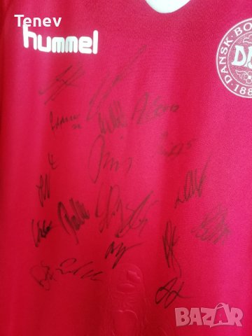 Дания оригинална тениска с автографи Denmark Hummel колекционерска футболна фланелка , снимка 4 - Тениски - 42126272
