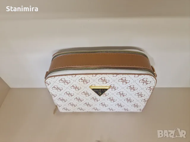 Дамска чанта Guess, снимка 4 - Чанти - 55890181
