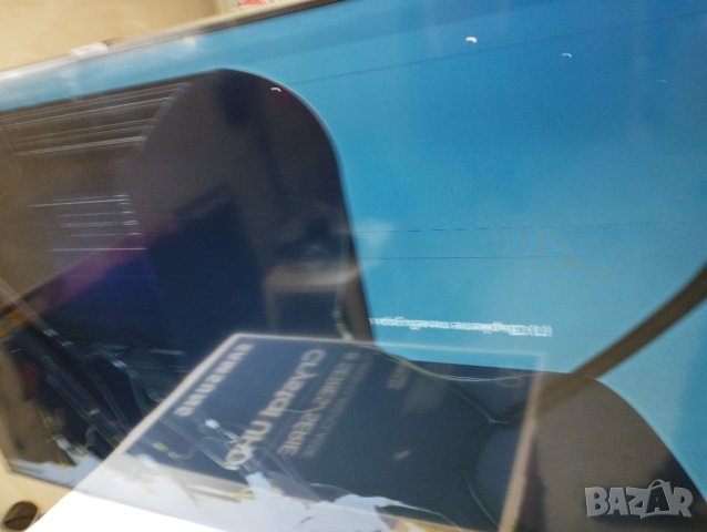 Счупен Samsung UE55AU7172U