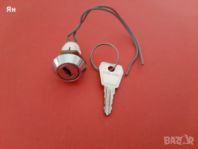  Английски Електрически Ключ 5А,220V-1HO+1НЗ контакти , снимка 1 - Други машини и части - 31489607
