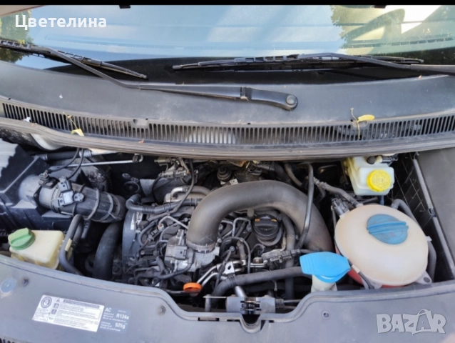 Товарен бус VW Transporter 2010, снимка 3 - Бусове и автобуси - 52684606