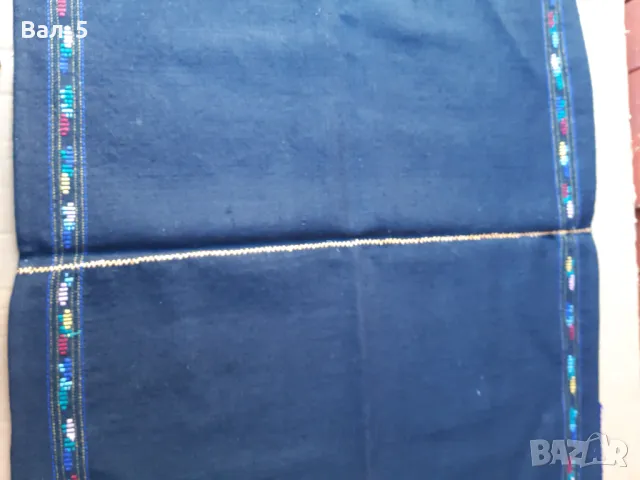 Автентична вълнена престилка , носия, снимка 3 - Антикварни и старинни предмети - 48130238