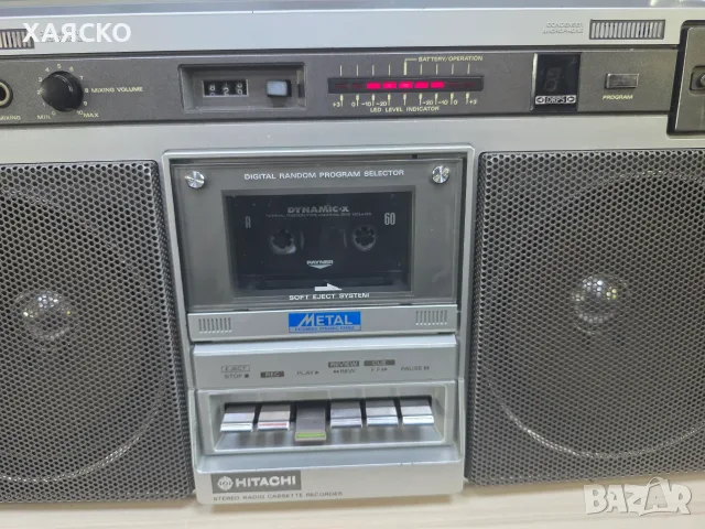 HITACHI TRK-8270W, снимка 3 - Радиокасетофони, транзистори - 56039689