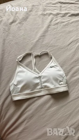 Спортно бюстие Nike 