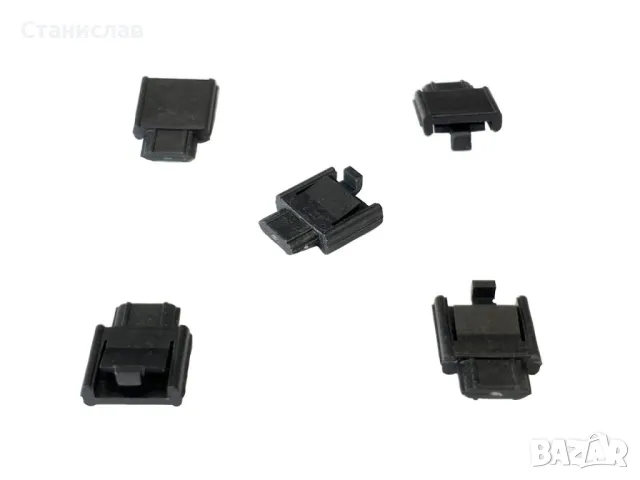 Mercedes CLA C117 Водачи за щора на панорамен таван , снимка 3 - Части - 50389369