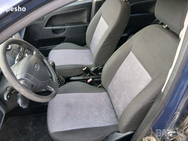 Форд фиеста 1.4i, снимка 12 - Автомобили и джипове - 54334954