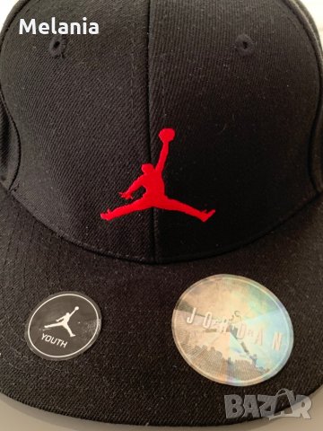 Лот шапки с Air Jordan и DC, 8-14 г. + подарък, снимка 3 - Шапки, шалове и ръкавици - 29281959