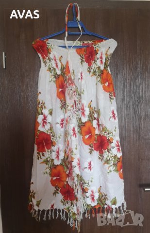 Лятна хавайска рокля бяла с цветя и връзки M-L размер, снимка 1 - Рокли - 36880648