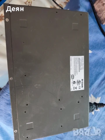 Суич D-Link DES-1024d, снимка 5 - Суичове - 51118355