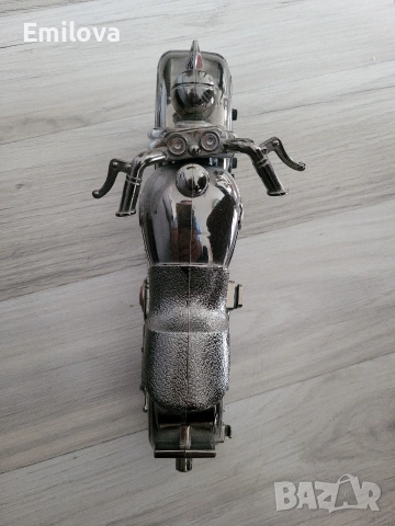 Сувенир мотор часовник, снимка 2 - Мъжки - 53314605