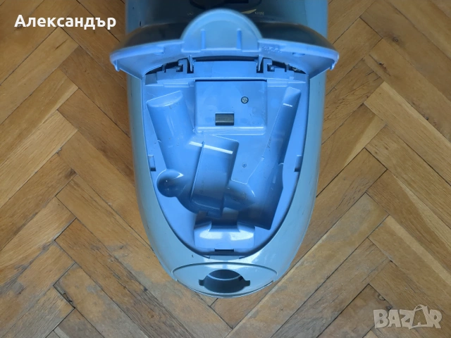 Прахосмукачка Panasonic MC-E775, снимка 6 - Прахосмукачки - 53042399