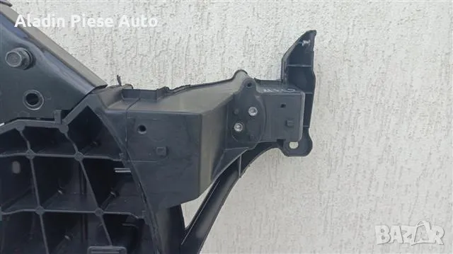 Преден панел, дръжка на врата Kia Sportage година 2016 2017 2018 2019 , снимка 2 - Аксесоари и консумативи - 50355795