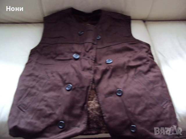 Елече с подплата от агнешка кожа на фабрика "Пулпудева" - Пловдив, снимка 3 - Елеци - 53270674