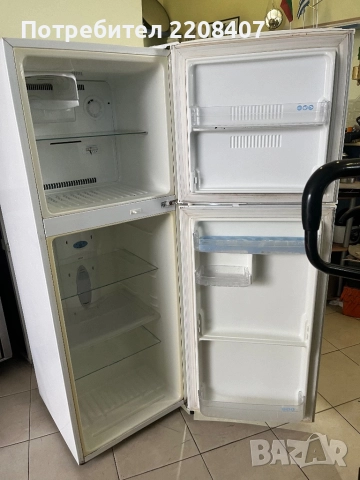 Хладилник с фризер, снимка 3 - Хладилници - 51847443
