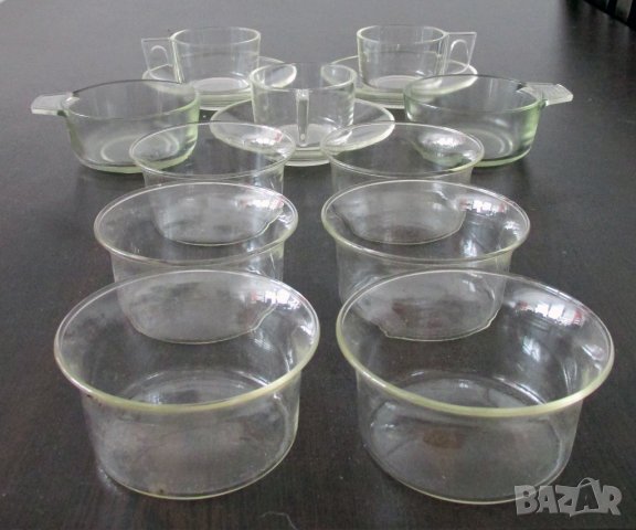 Комплекти нови соц стъклени чашки за кафе или чай и чинийки, снимка 2 - Антикварни и старинни предмети - 39621292