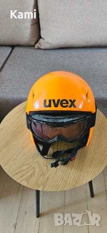 Ски каска Uvex с твърди уши + очила, снимка 3 - Зимни спортове - 53934514