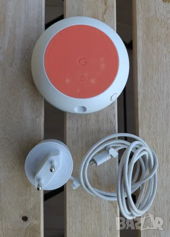 Google Home Mini 1-во поколение H0A – смарт говорител + оригинален захранващ адаптер, снимка 2 - Смарт домашни устройства (Smart Home) - 56154719