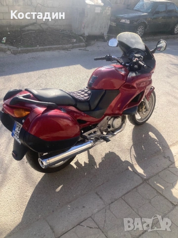 Honda Deauville NT650V