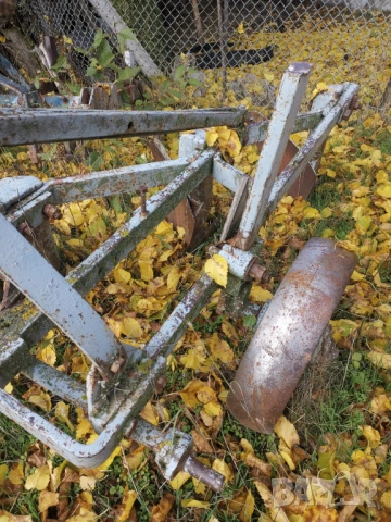 Плуг тракторен-три тела, снимка 7 - Селскостопанска техника - 54335648