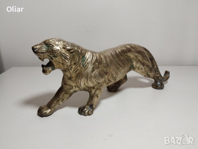 Прекрасна много реалистична статуетка на тигър. Бронз. , снимка 2 - Антикварни и старинни предмети - 44244889