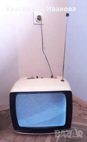 Стар мини телевизор 12" 12BT-W5, снимка 2 - Телевизори - 41865432
