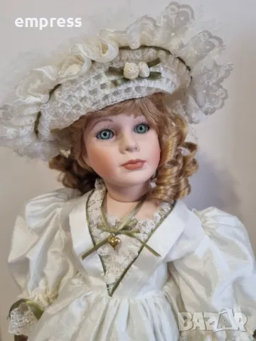 Порцеланова кукла Lady Helena 