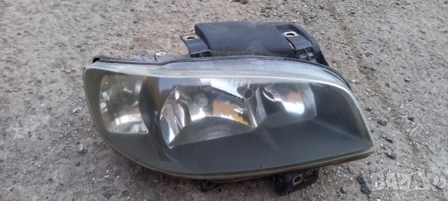 Десен фар за Seat Ibiza II Cordoba