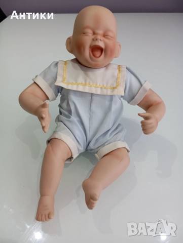 Колекционерска порцеланова кукла с печат 