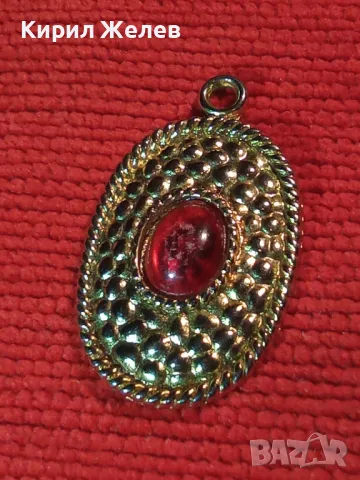 ПОЗЛАТЕН БРОНЗОВ СТАР АРТ НУВО СТИЛ КРАСИВ МЕДАЛЬОН с РЯДЪК ЧЕРВЕН КАТАЛИН 20195, снимка 6 - Антикварни и старинни предмети - 35641875