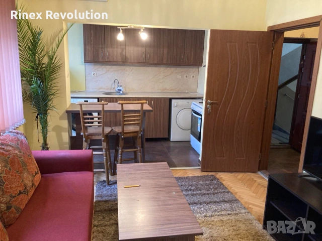 Двустаен апартамент под наем в Центъра