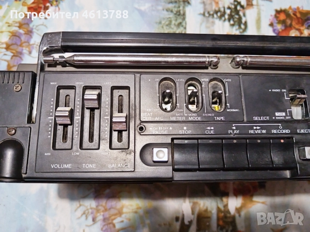 Касетофон JVC, снимка 5 - Радиокасетофони, транзистори - 52324401