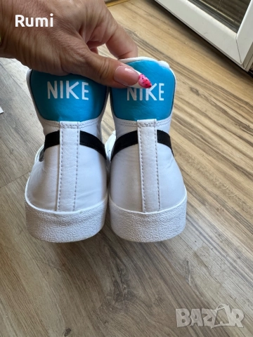 Оригинални кожени кецове Nike Blazer Mid ! 49,5 н, снимка 4 - Кецове - 51799884