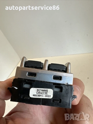 Бутон за управление на покрива за Volvo C70 Convertible 2.0D (2008) 30739682, снимка 2 - Части - 54056920