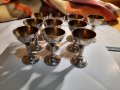 Продавам старинен антикварен швейцарски комплект от 10 броя посребрени метални чашки, снимка 1 - Сервизи - 39565432