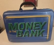 Договорът в куфарчето WWE Money In The Bank Briefcase куфар перфектен колекционерски Blue в синьо, снимка 3