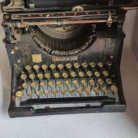 Пишеща машина, снимка 3 - Антикварни и старинни предмети - 30420963